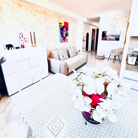 Apartment Luxury Sea View Center