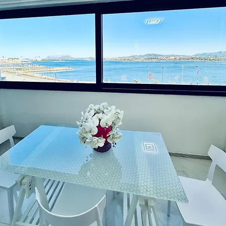 Luxury Sea View Center Apartment